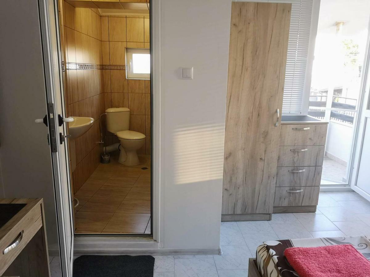 Guestrooms Stoyanovi Tsjernomorets Eksteriør bilde