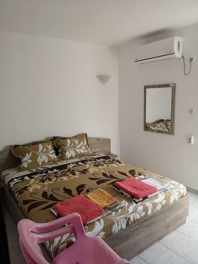 Guestrooms Stoyanovi Tsjernomorets Eksteriør bilde